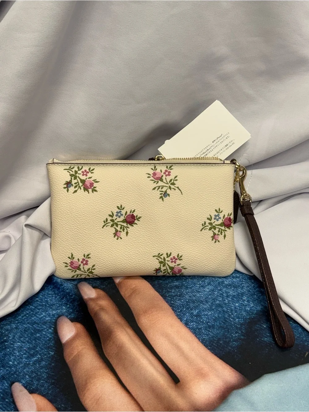 (new+tag) Coach Ivory Floral Leather Wristlet with Pink Accents & Gold Hardware
